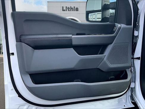 Used 2024 Ford F350 XLT w/ FX4 Off-Road Package image 28