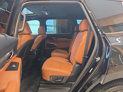 Certified 2025 Kia Telluride EX X-Line AWD/4WD image 42