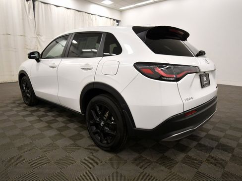 Certified 2024 Honda HR-V Sport image 5