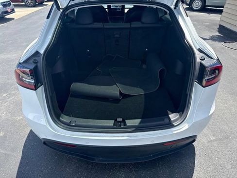 Used 2022 Tesla Model Y Performance AWD/4WD image 15