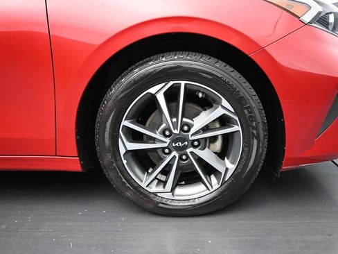 Used 2023 Kia Forte LXS image 10