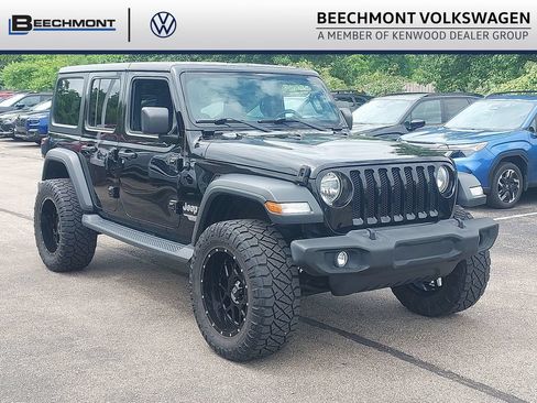Used 2018 Jeep Wrangler Unlimited Sport S AWD/4WD image 1