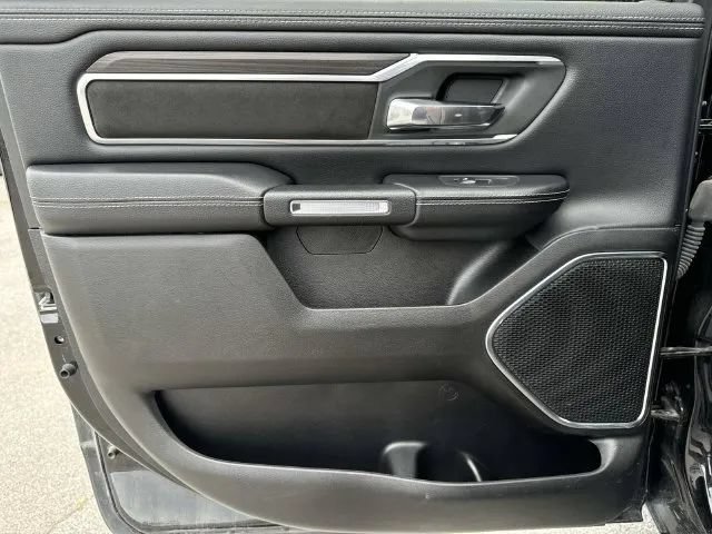 Used 2025 RAM 1500 Laramie AWD/4WD image 20