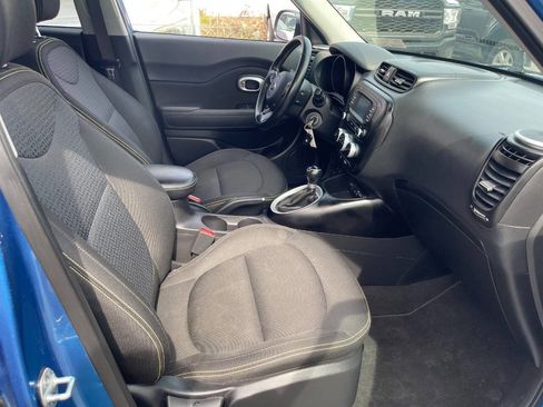 Used 2016 Kia Soul + w/ Designer's Package image 26