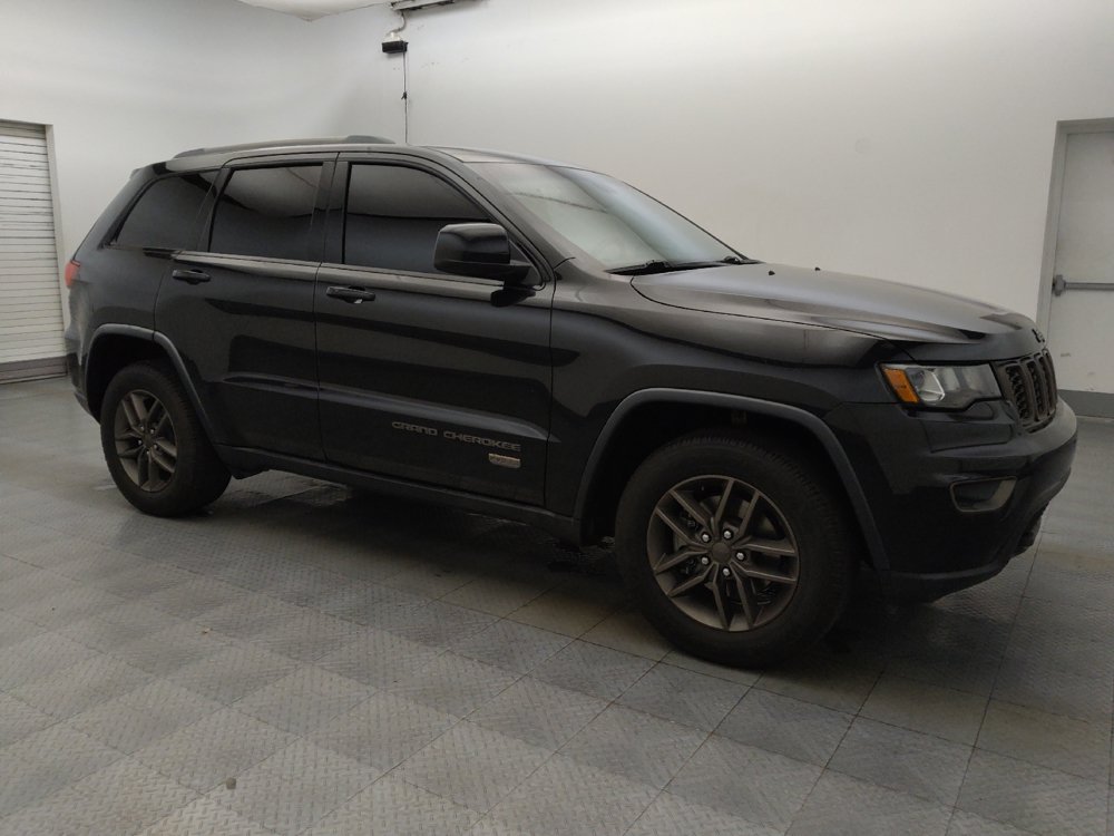 Used 2016 Jeep Grand Cherokee Laredo 75th Anniversary RWD image 11