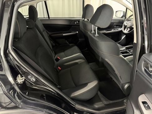 Used 2017 Subaru Crosstrek 2.0i Premium image 8