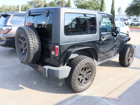 Used 2014 Jeep Wrangler Sport image 11