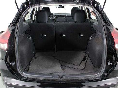 Certified 2025 Nissan Kicks Play S FWD image 18