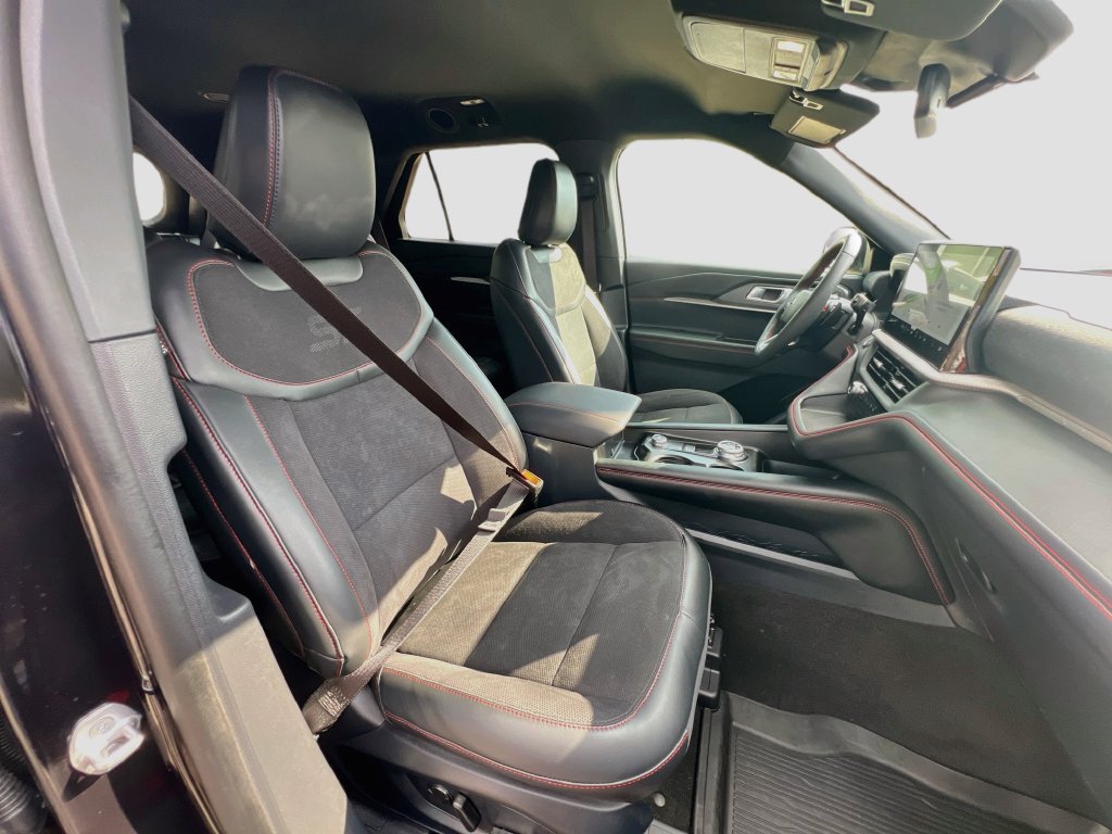Used 2026 Ford Explorer ST AWD/4WD image 30
