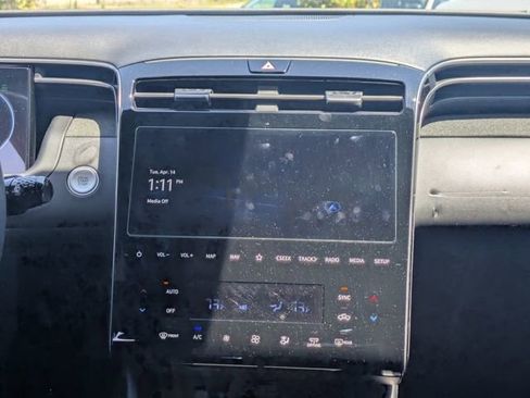 Used 2023 Hyundai Santa Cruz Limited image 18