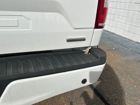 Used 2018 Ford F150 XLT w/ Equipment Group 302A Luxury image 32