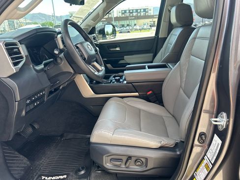 Used 2023 Toyota Tundra Limited AWD/4WD image 9