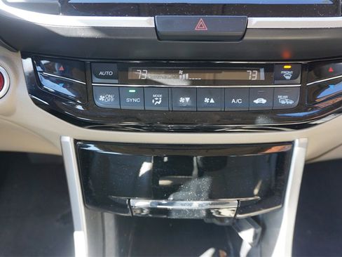 Used 2017 Honda Accord EX-L image 12