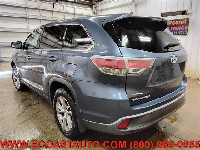 Used 2014 Toyota Highlander Plus AWD/4WD image 6