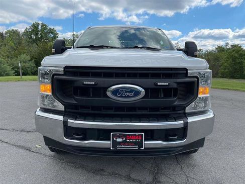 Used 2022 Ford F250 XL w/ Power Equipment Group AWD/4WD image 3