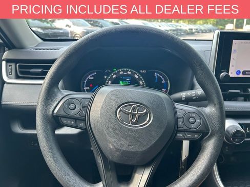 Used 2025 Toyota RAV4 LE AWD/4WD image 14