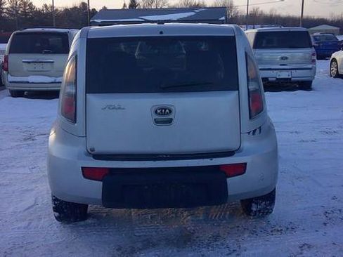 Used 2011 Kia Soul + w/ Audio Pkg image 4