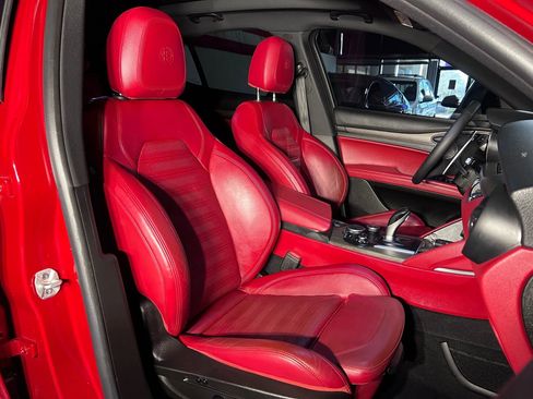 Used 2018 Alfa Romeo Stelvio Ti Sport image 18