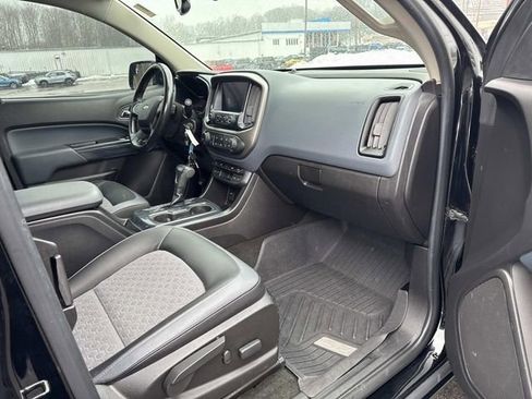 Used 2016 Chevrolet Colorado Z71 w/ Z71 Midnight Edition image 28