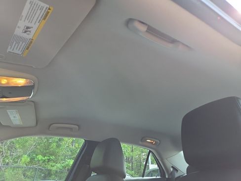 Used 2015 Chrysler 300 Limited RWD image 37