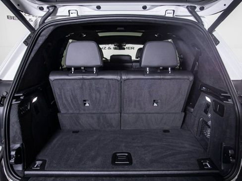 Used 2023 BMW X7 xDrive40i w/ M Sport Package image 9