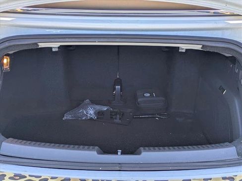 Used 2019 Volkswagen Beetle 2.0T FWD image 6