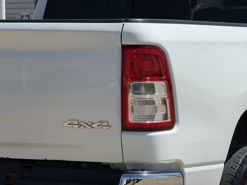 Used 2019 RAM 1500 Big Horn AWD/4WD image 13