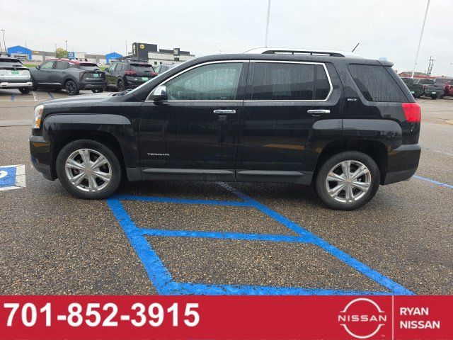 Used 2017 GMC Terrain SLT w/ Driver Alert Package I AWD/4WD image 3