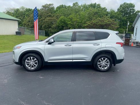 Used 2020 Hyundai Santa Fe SE FWD image 8