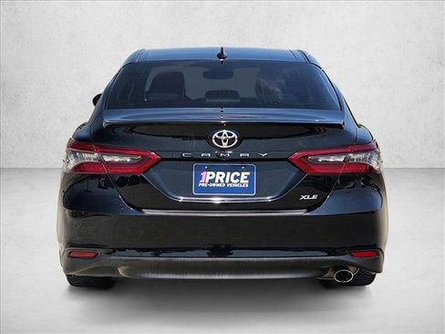 Used 2023 Toyota Camry XLE FWD image 6