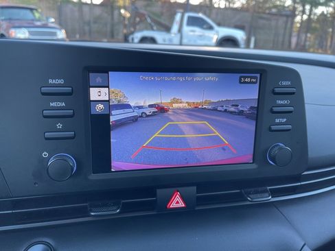 Certified 2025 Hyundai Elantra Sport image 11