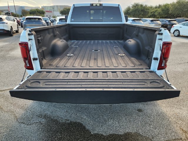 Used 2025 RAM 3500 Limited AWD/4WD image 30
