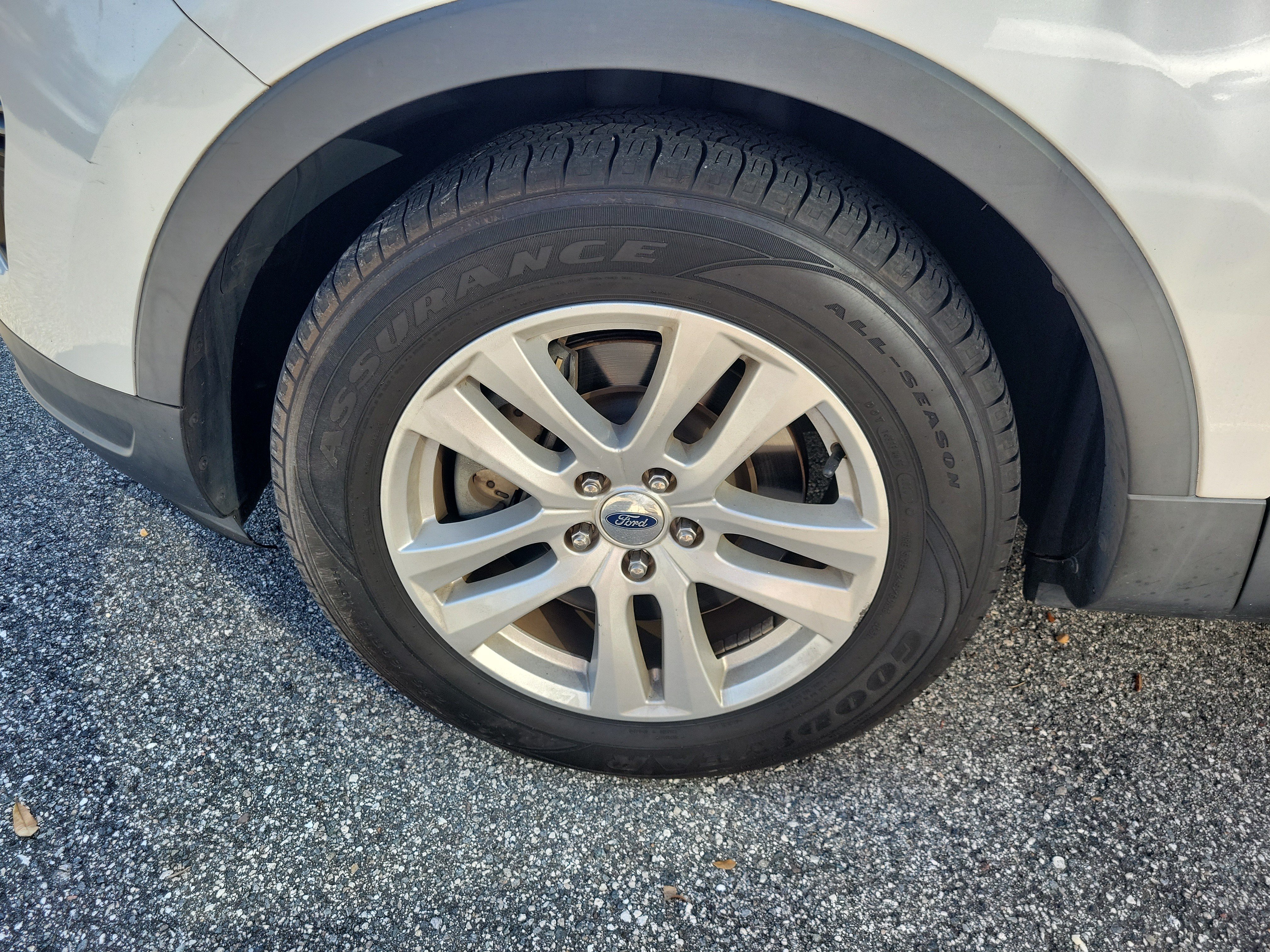 Used 2019 Ford Explorer XLT w/ Class III Trailer Tow Package FWD image 27