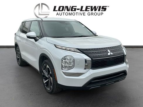 Used 2022 Mitsubishi Outlander ES image 10