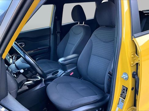 Used 2014 Kia Soul ! w/ Sun & Sound Package FWD image 8