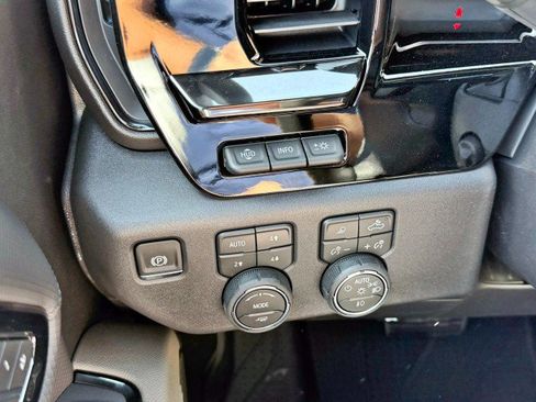 New 2026 Chevrolet Silverado 1500 ZR2 AWD/4WD image 22