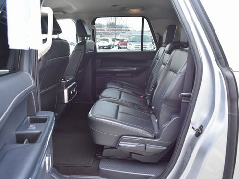 Used 2023 Ford Expedition Max XLT image 38
