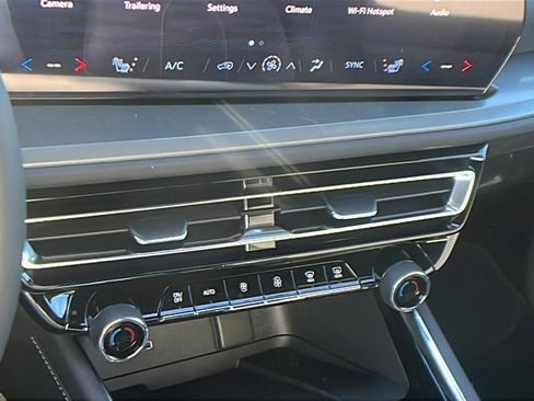 New 2026 Chevrolet Traverse LT image 26