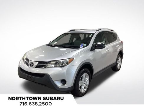 Used 2015 Toyota RAV4 LE image 5