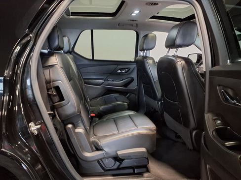 Used 2018 Chevrolet Traverse Premier w/ Driver Confidence II Package image 11