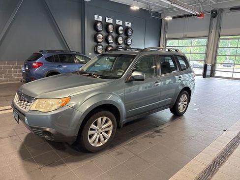 Used 2013 Subaru Forester 2.5X Premium AWD/4WD image 13