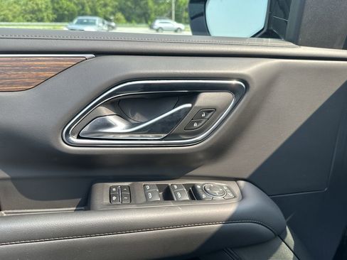 Certified 2024 Chevrolet Suburban High Country w/ Premium Package image 13