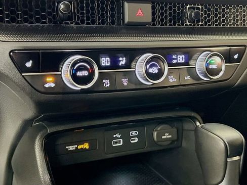 Certified 2025 Honda CR-V Sport image 11