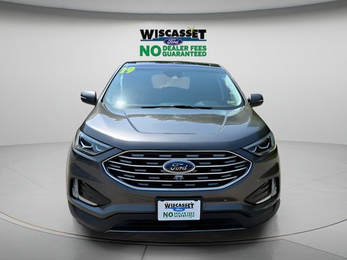 Used 2019 Ford Edge Titanium w/ Equipment Group 301A AWD/4WD image 10
