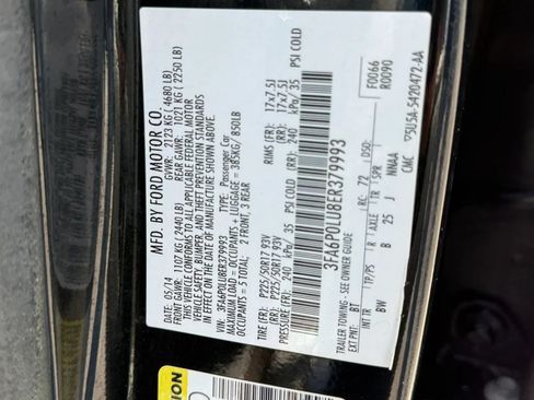 Used 2014 Ford Fusion SE w/ Equipment Group 502A FWD image 38