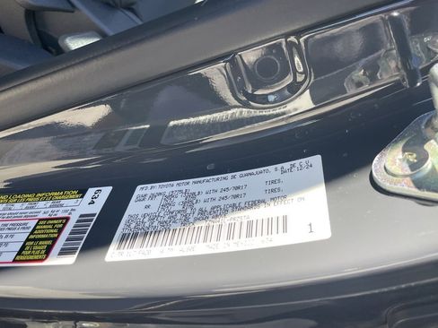 Used 2024 Toyota Tacoma SR image 10