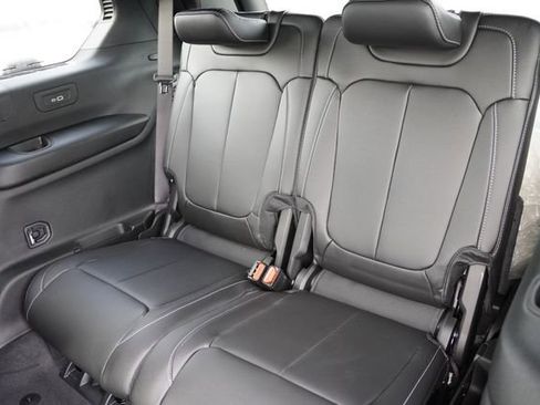 New 2026 Jeep Grand Cherokee L Limited AWD/4WD image 12