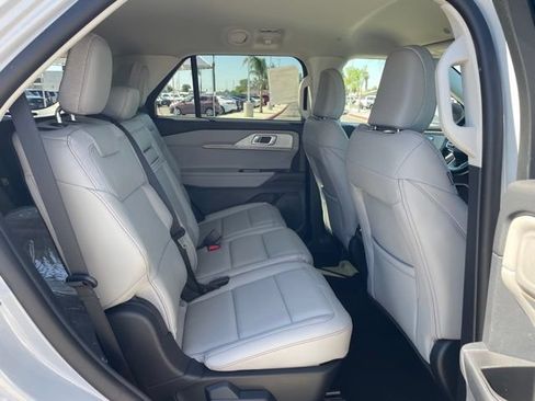 New 2026 Ford Explorer Active w/ Active Comfort Package RWD image 23