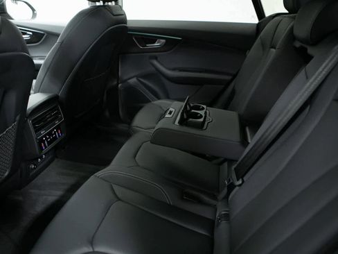 Used 2022 Audi Q8 Premium Plus image 25