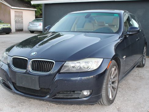 Used 2009 BMW 328i xDrive Sedan image 2